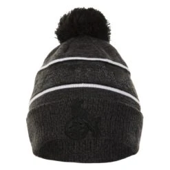 1. FC Köln New Era Beanie Mit Bommel "Reflective" -Sportausrüstung 1 fc koeln new era beanie mit bommel reflective5