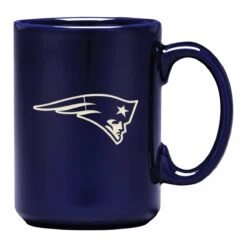 New England Patriots Laser Etched Sand Curved Tasse Blau
