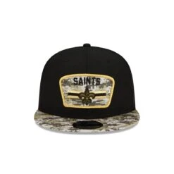 New Era 9FIFTY Trucker Cap Salute To Service 950 New Orleans Saints Black -Sportausrüstung new era 9fifty trucker cap salute to service 950 new orleans saints black3