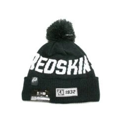 New Era Knit Beanie Onfield 2019 Road Washington Redskins Schwarz