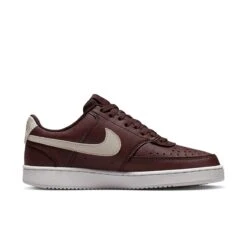 Nike Damen Sneaker Wmn Nike Court Vision Low Next Nature Burgundy Crush/light Bone-white -Sportausrüstung nike damen sneaker wmn nike court vision low next nature burgundy crush light bone white3