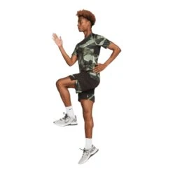 Nike Herren T-Shirt Short-Sleeve Slim Camo Print Velvet Brown/coconut Milk -Sportausrüstung nike herren t shirt short sleeve slim camo print velvet brown coconut milk5