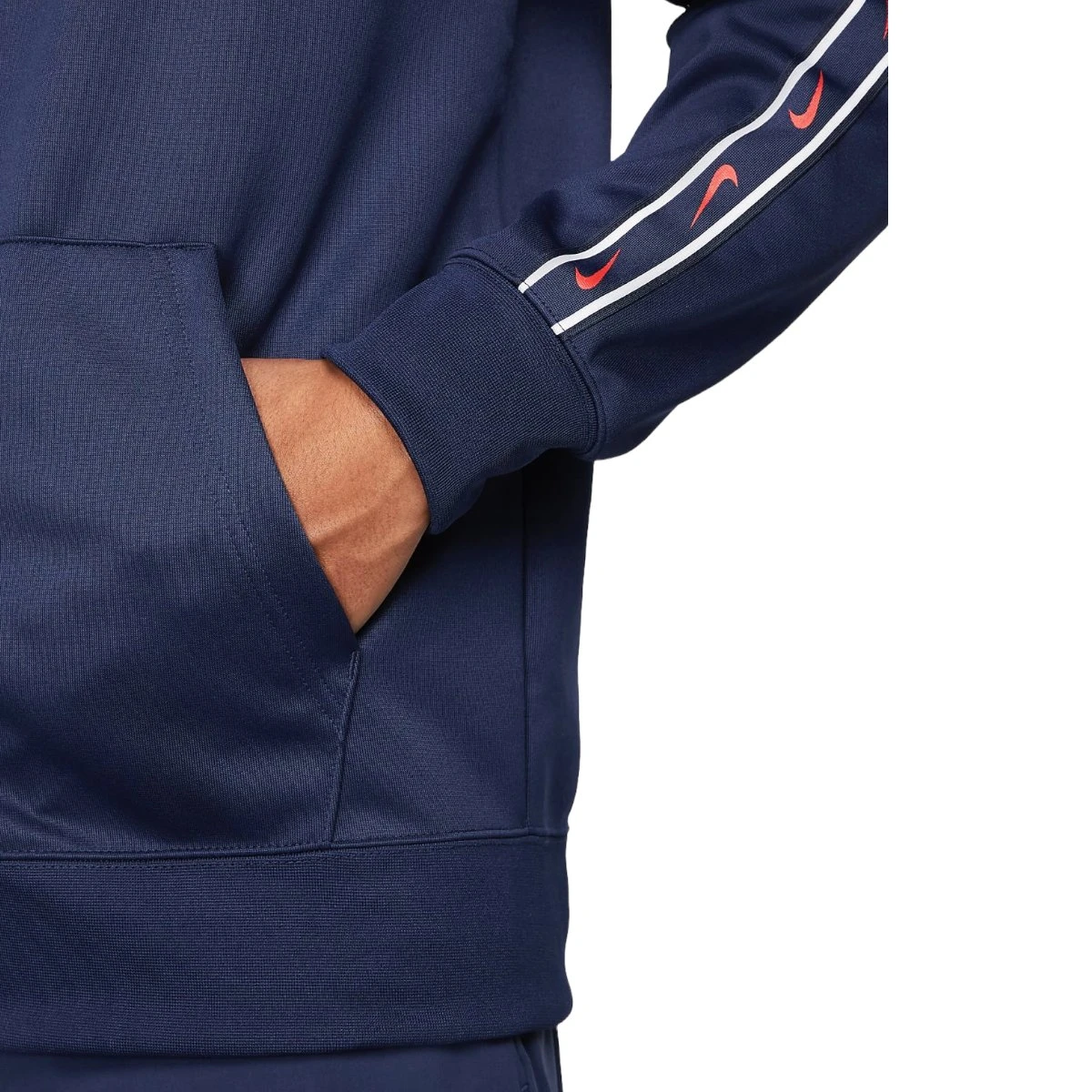 Nike Herren Track Jacket Nike Swoosh Repeat Midnight Navy/obsidian/university Red 4 Nike Herren Track Jacket Nike Swoosh Repeat Midnight Navy/obsidian/university Red – Bild 4